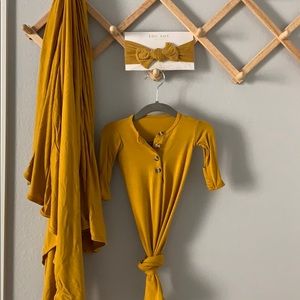 Newborn set, nightgown, headband, swaddle blanket